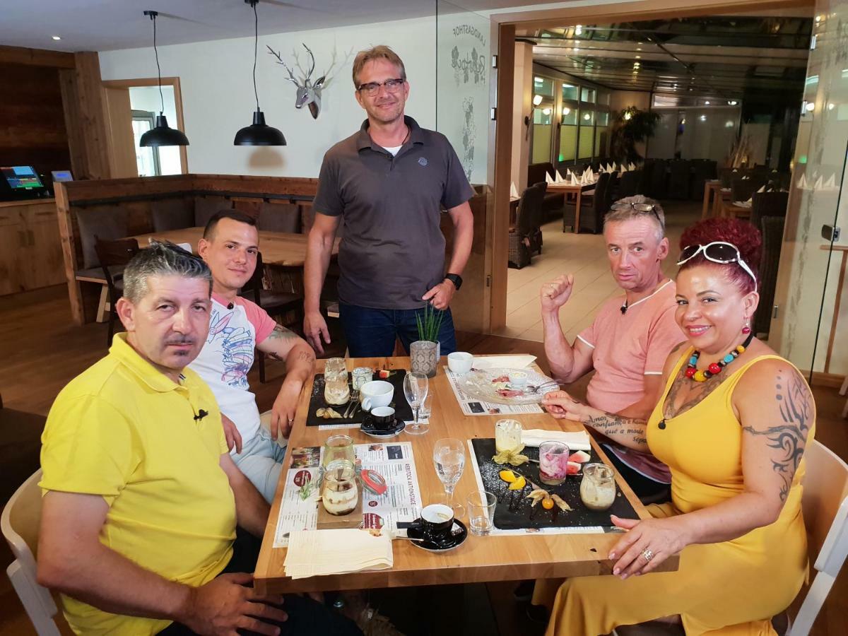 Landgasthof Rebstock Ottenhofen im Schwarzwald Εξωτερικό φωτογραφία